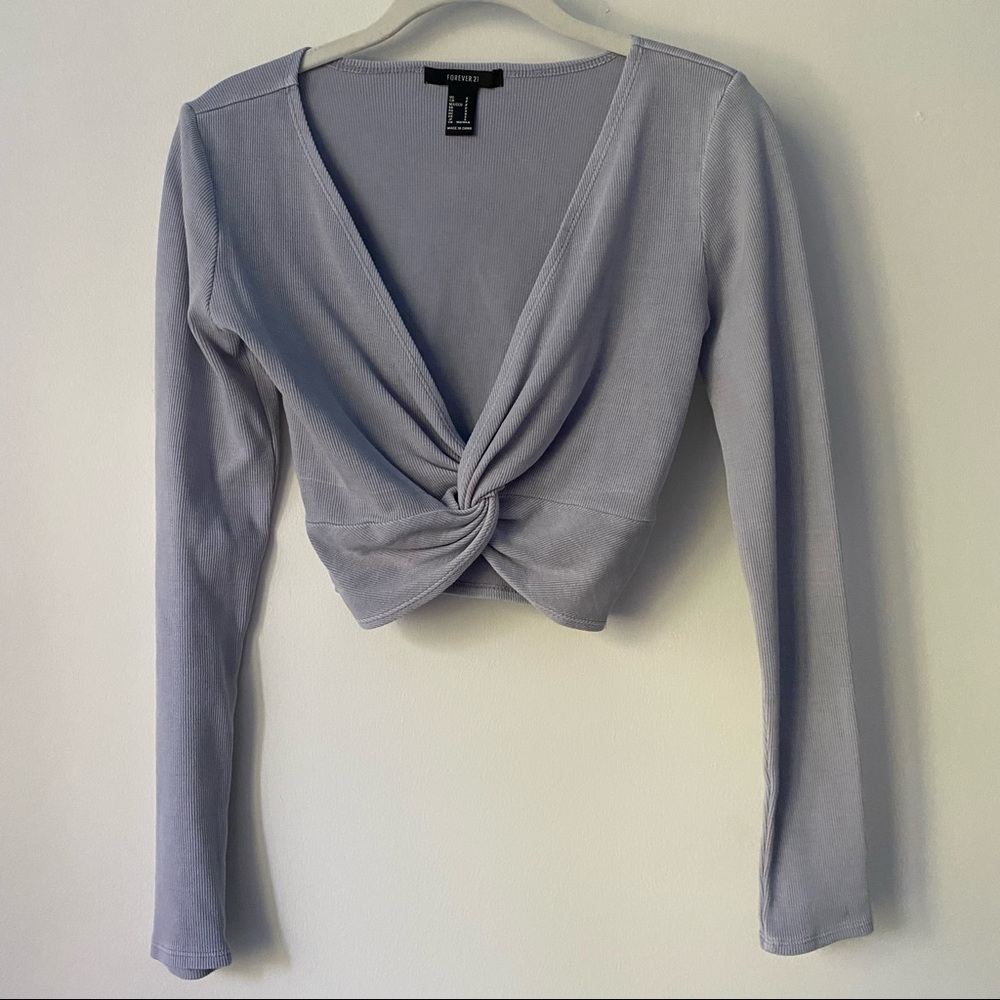 FOREVER 21 Twist Front Crop Top